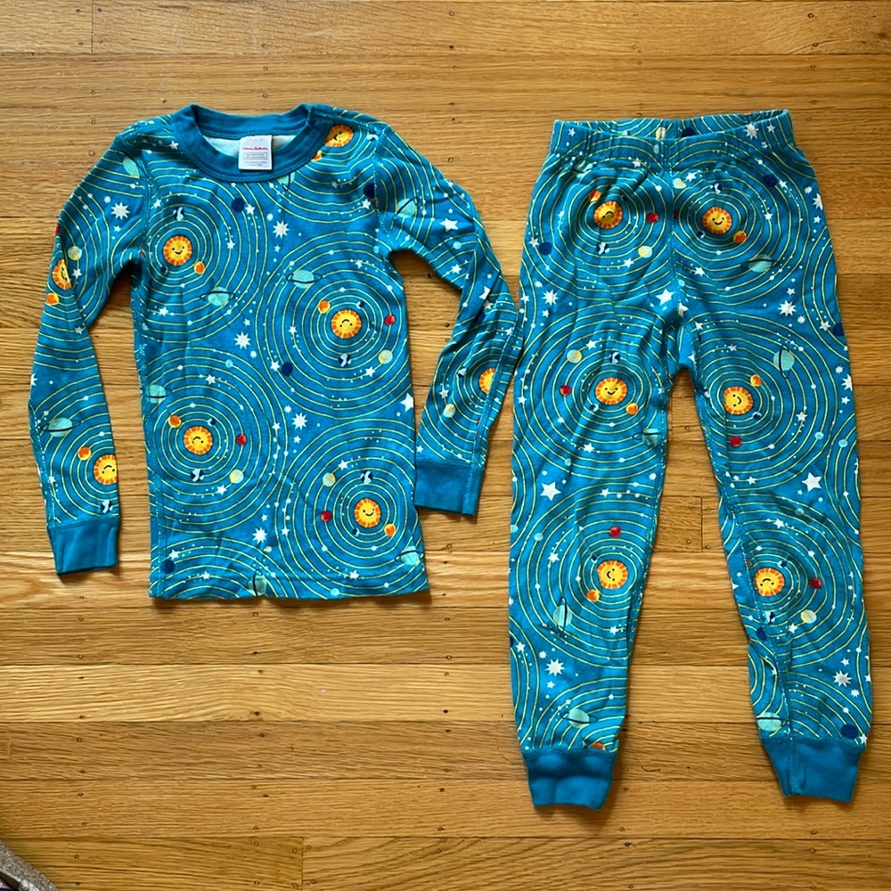 Hanna Andersson space solar system pajamas size 5